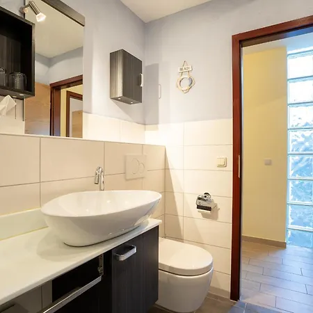 Fis 007 - Seeblick Apartment